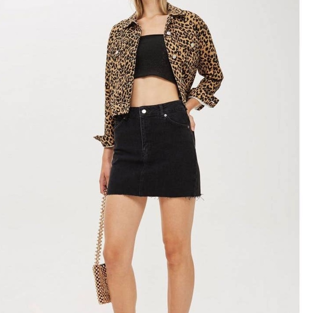 TOPSHOP Moto Frayed Hem Denim Skirt